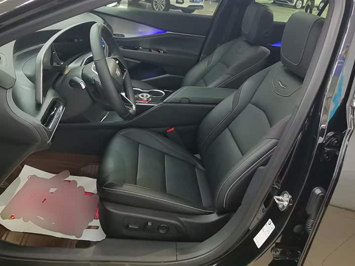 Фото 9 - Cadillac GT4