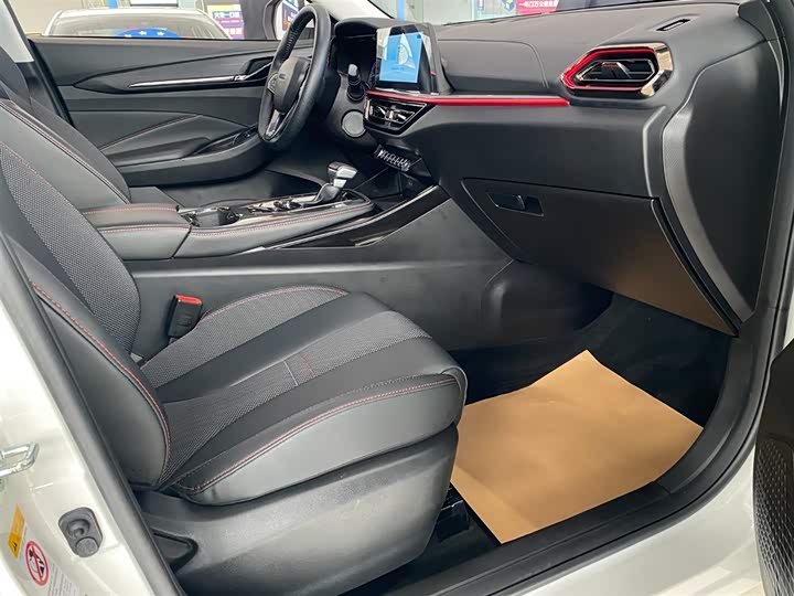 Фото 8 - Changan Oshan X5