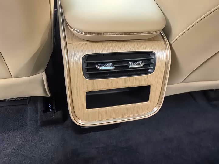 Photo 9 - Exeed Sterra ET