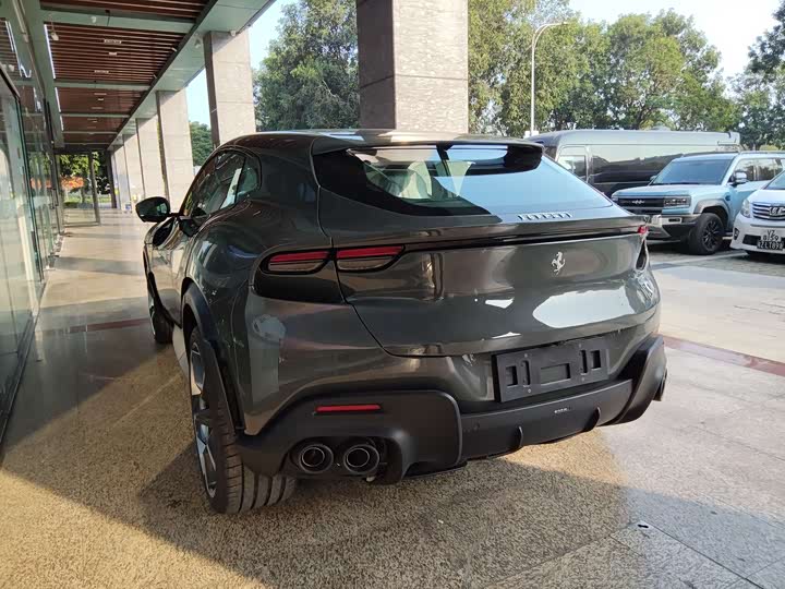 Photo 8 - Ferrari Purosangue