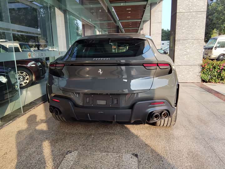 Photo 9 - Ferrari Purosangue