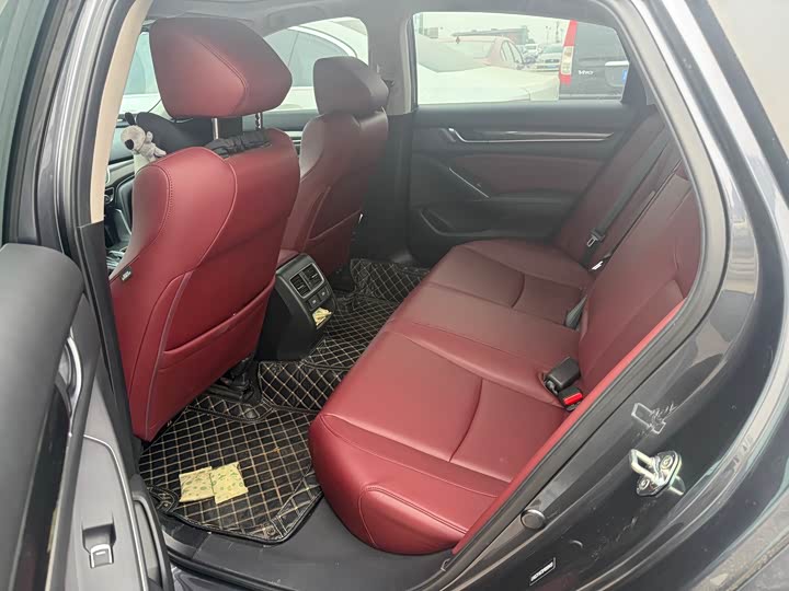 Photo 5 - Honda Accord