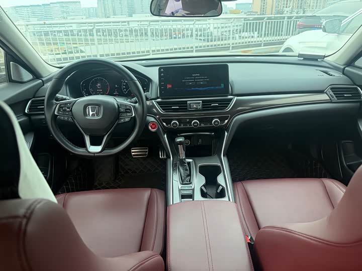 Photo 6 - Honda Accord