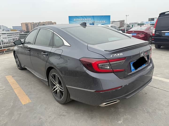 Photo 7 - Honda Accord