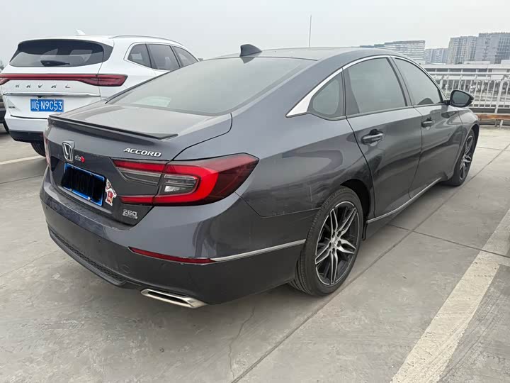 Photo 9 - Honda Accord