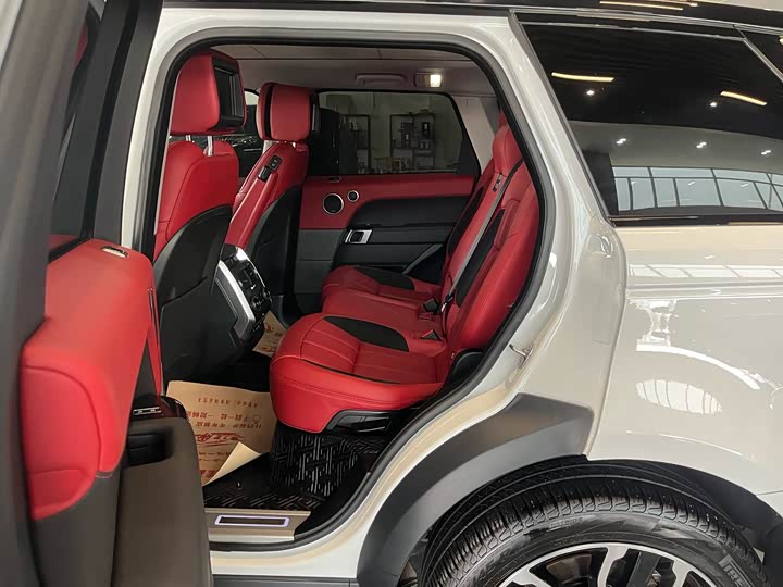 Photo 8 - Land Rover Range Rover Sport