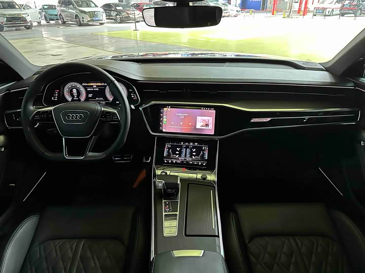 Фото 5 - Audi A6L