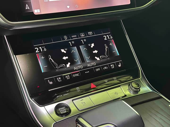 Фото 8 - Audi A6L