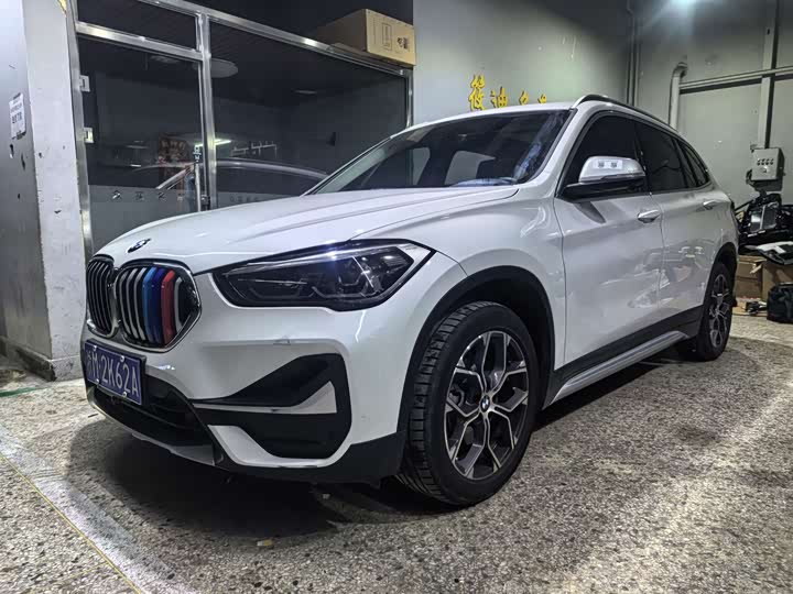 Фото 1 - BMW X1