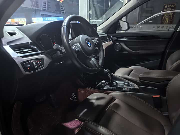 Фото 4 - BMW X1