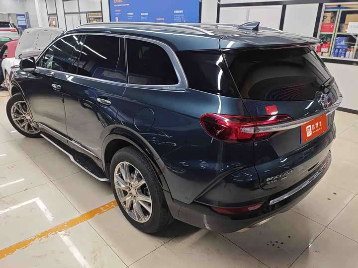 Фото 7 - Buick Enclave