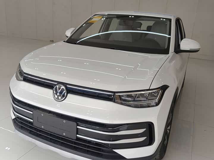 Фото 2 - Volkswagen Tharu