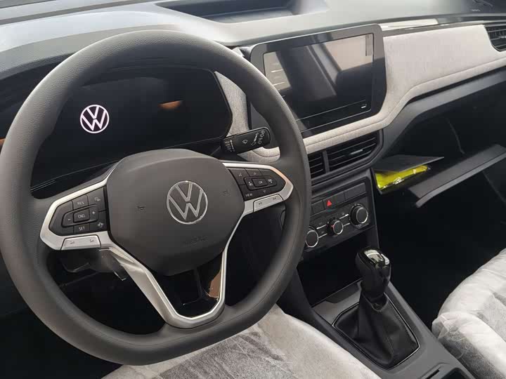 Фото 5 - Volkswagen Tharu