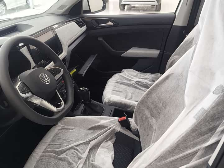 Фото 6 - Volkswagen Tharu