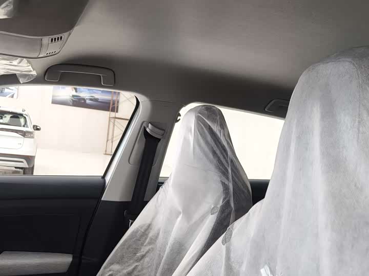 Фото 7 - Volkswagen Tharu