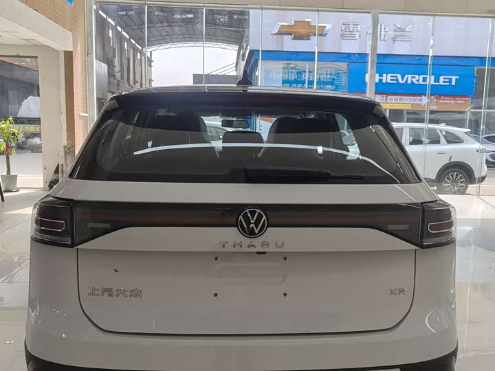 Фото 9 - Volkswagen Tharu