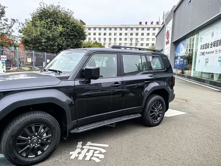 Фото 3 - Toyota Prado