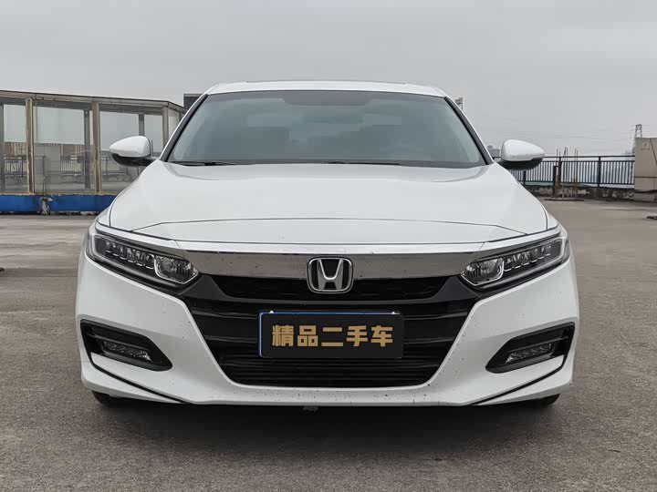 Photo 1 - Honda Accord