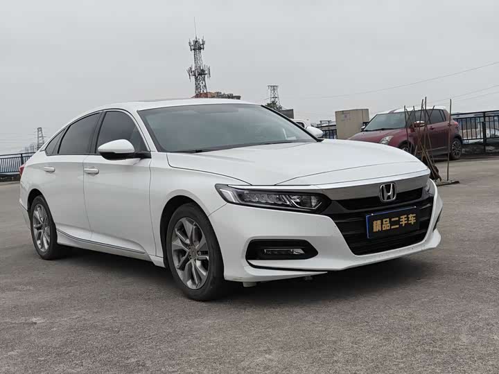 Photo 3 - Honda Accord