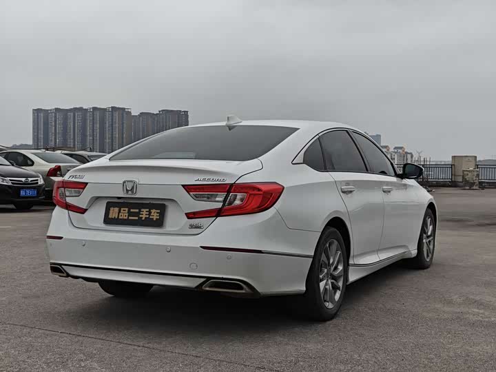 Photo 4 - Honda Accord