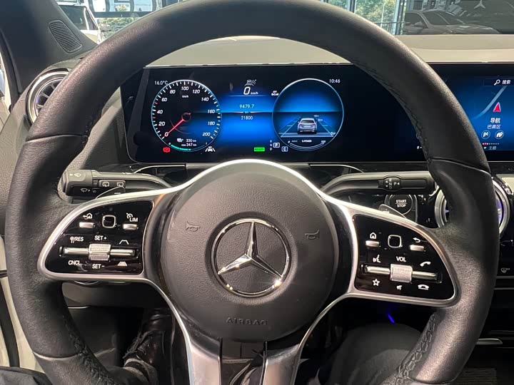 Фото 8 - Mercedes-Benz EQA