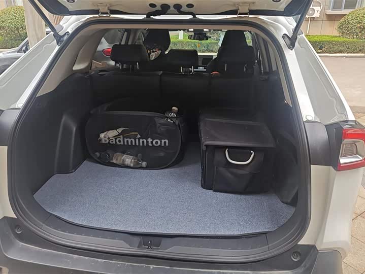 Photo 4 - Toyota Wildlander