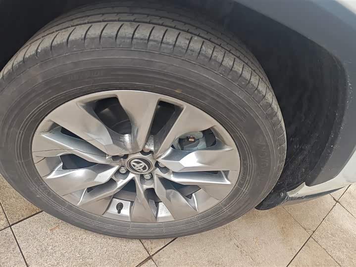 Photo 6 - Toyota Wildlander