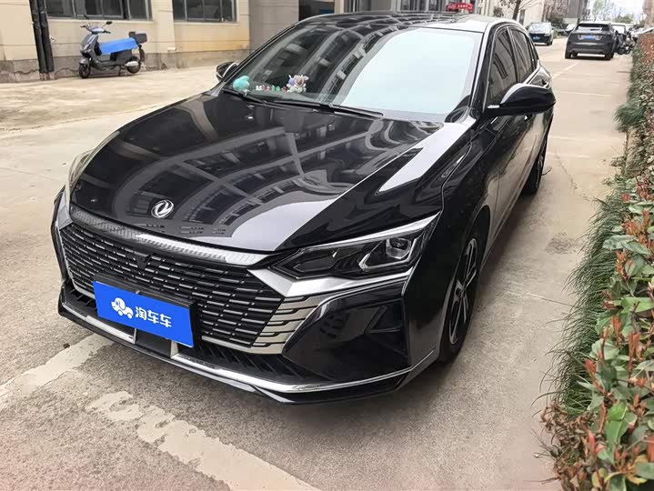 Фото 1 - Dongfeng Aeolus Yixuan Max