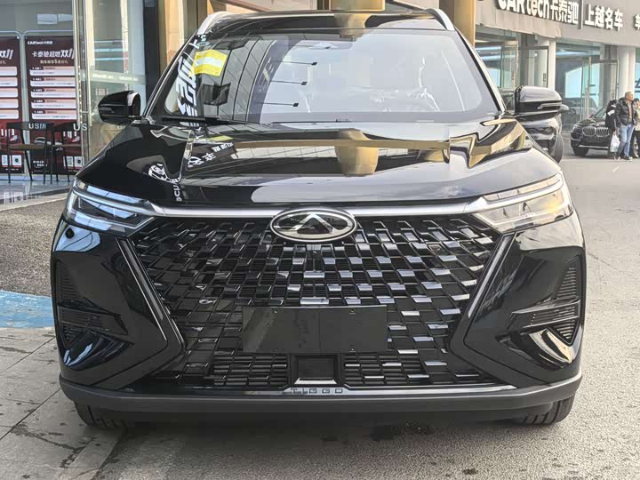 Photo 2 - Chery Tiggo 8 Pro