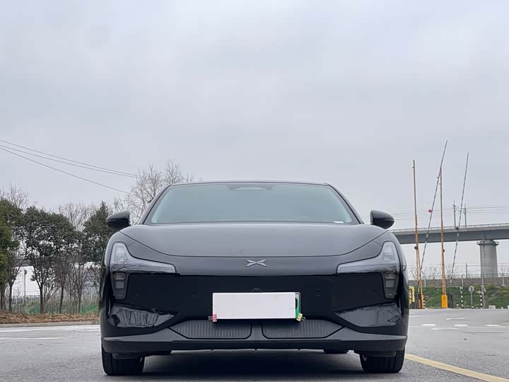 Фото 2 - XPeng Mona M03