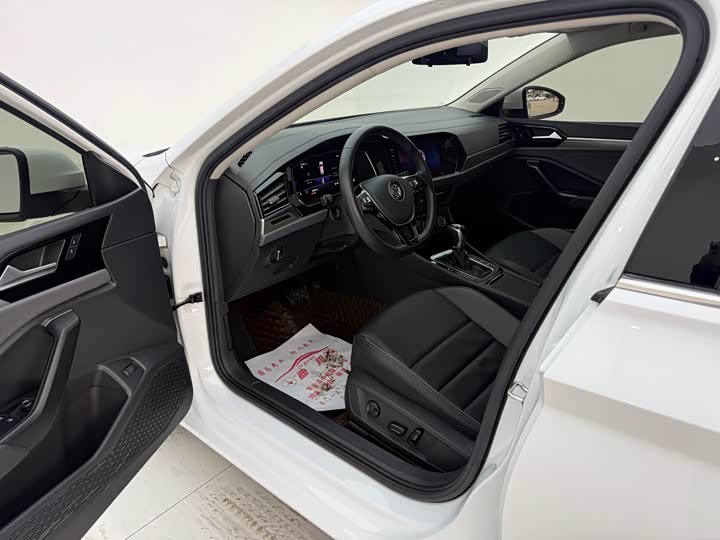 Фото 9 - Volkswagen Sagitar L