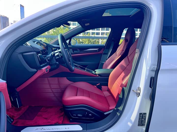 Фото 7 - Porsche Panamera