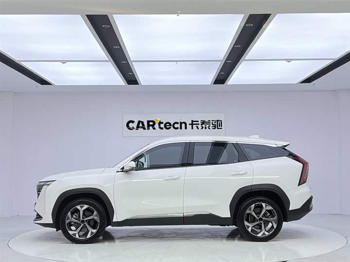 Фото 2 - Geely Atlas L