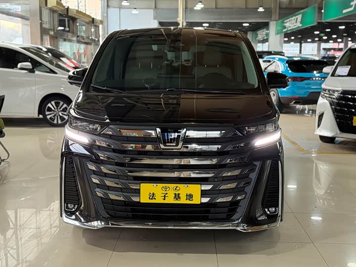 Photo 2 - Toyota Vellfire