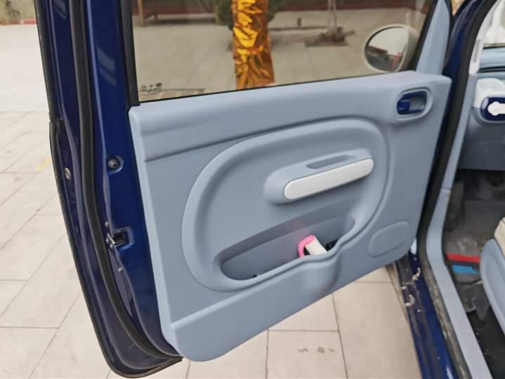 Фото 7 - Bestune Pony