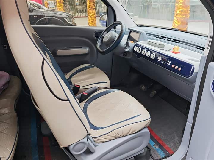 Фото 8 - Bestune Pony