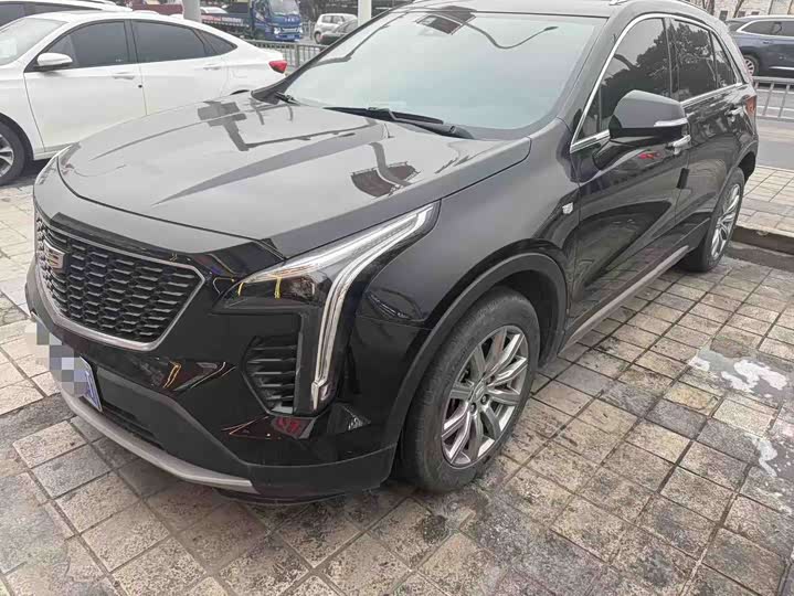 Фото 1 - Cadillac XT4