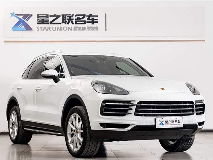Photo 5 - Porsche Cayenne