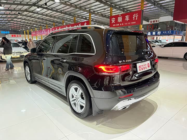 Фото 5 - Mercedes-Benz GLB-Class