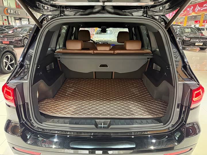 Фото 7 - Mercedes-Benz GLB-Class