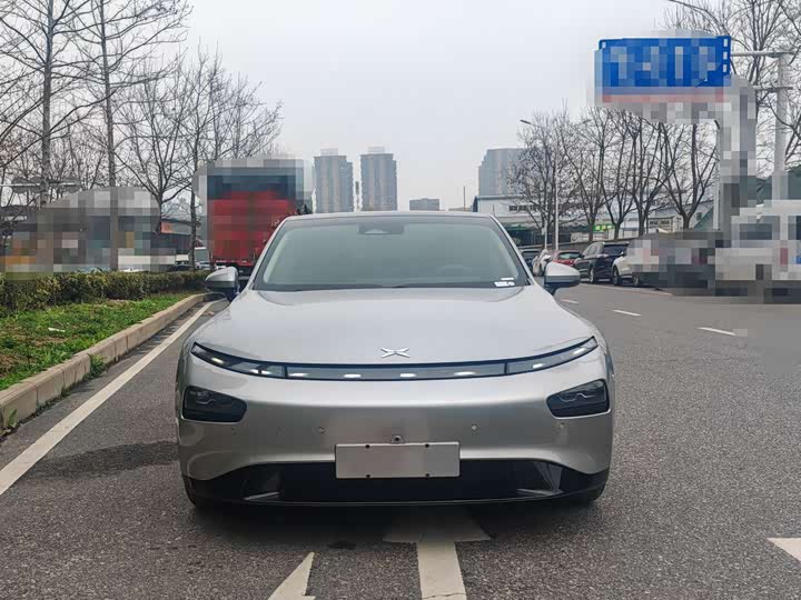 Фото 2 - XPeng P7