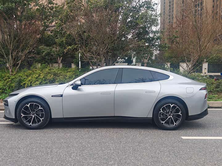 Фото 4 - XPeng P7