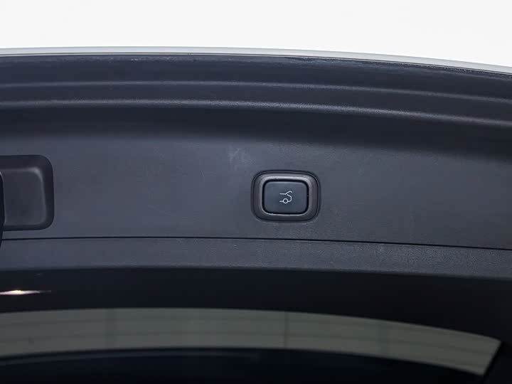 Фото 4 - Nio ES8