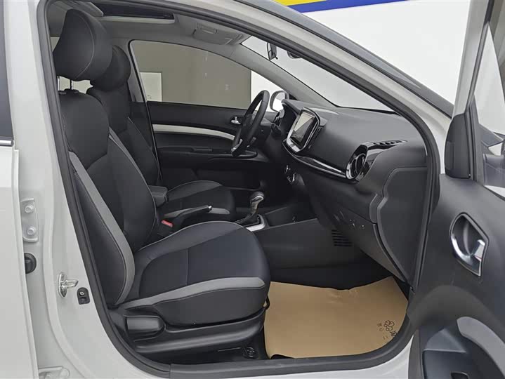 Фото 8 - Kia KX1