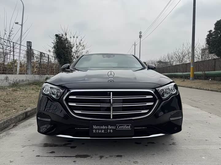 Фото 6 - Mercedes-Benz E-Class