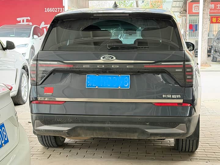 Фото 4 - Ford Edge