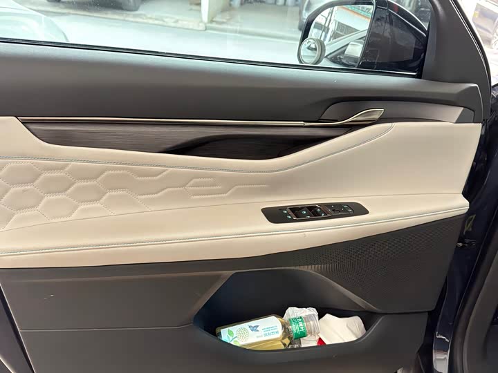 Фото 6 - Ford Edge