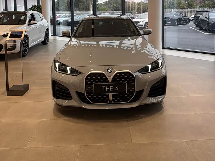 Photo 1 - BMW 4 Series