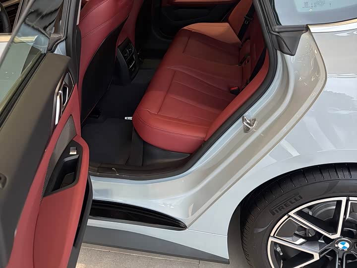 Photo 6 - BMW 4 Series