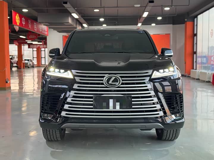 Фото 2 - Lexus LX